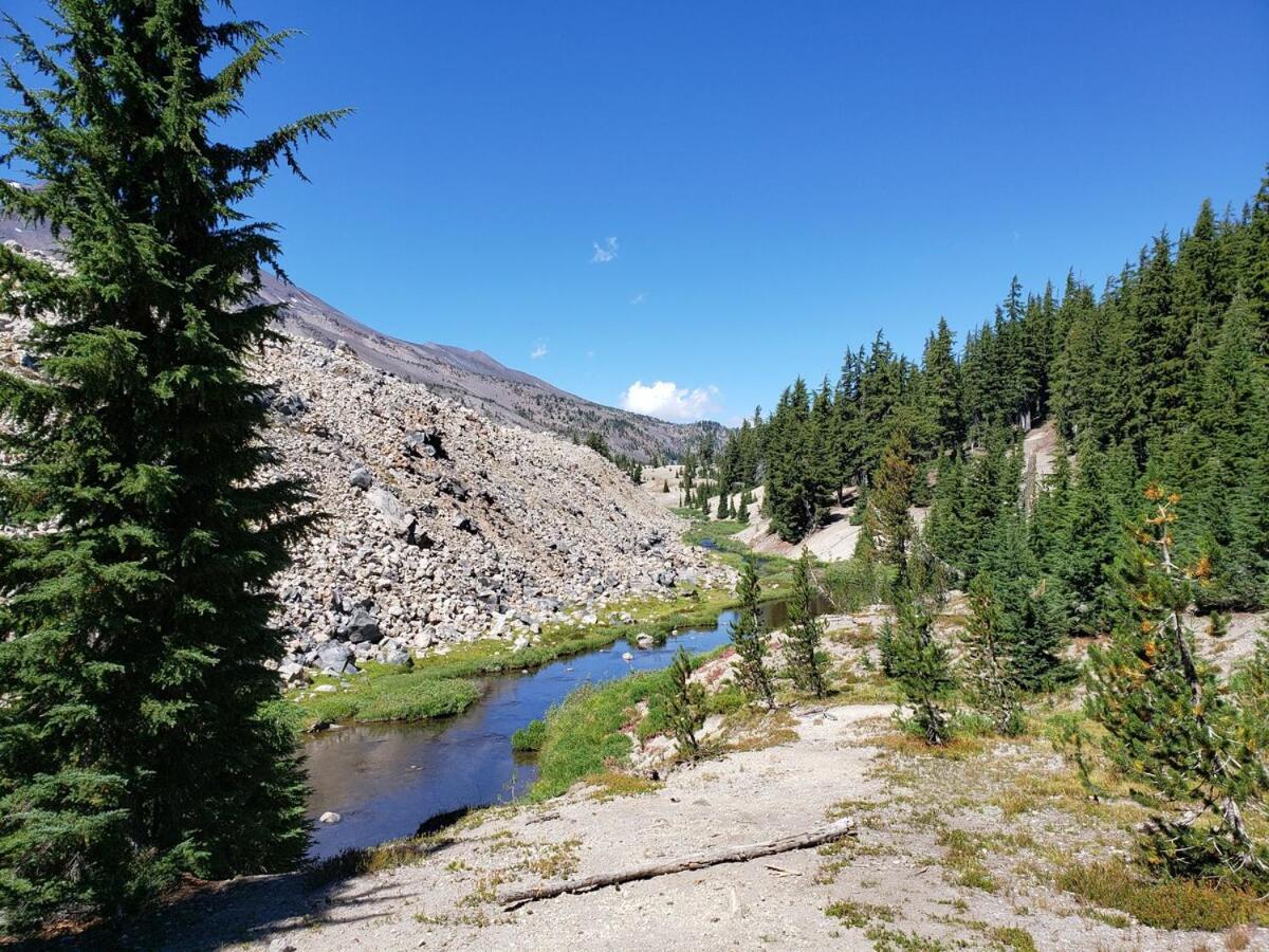 Mt. Bachelor & Sun River Get Away Bend Exterior photo